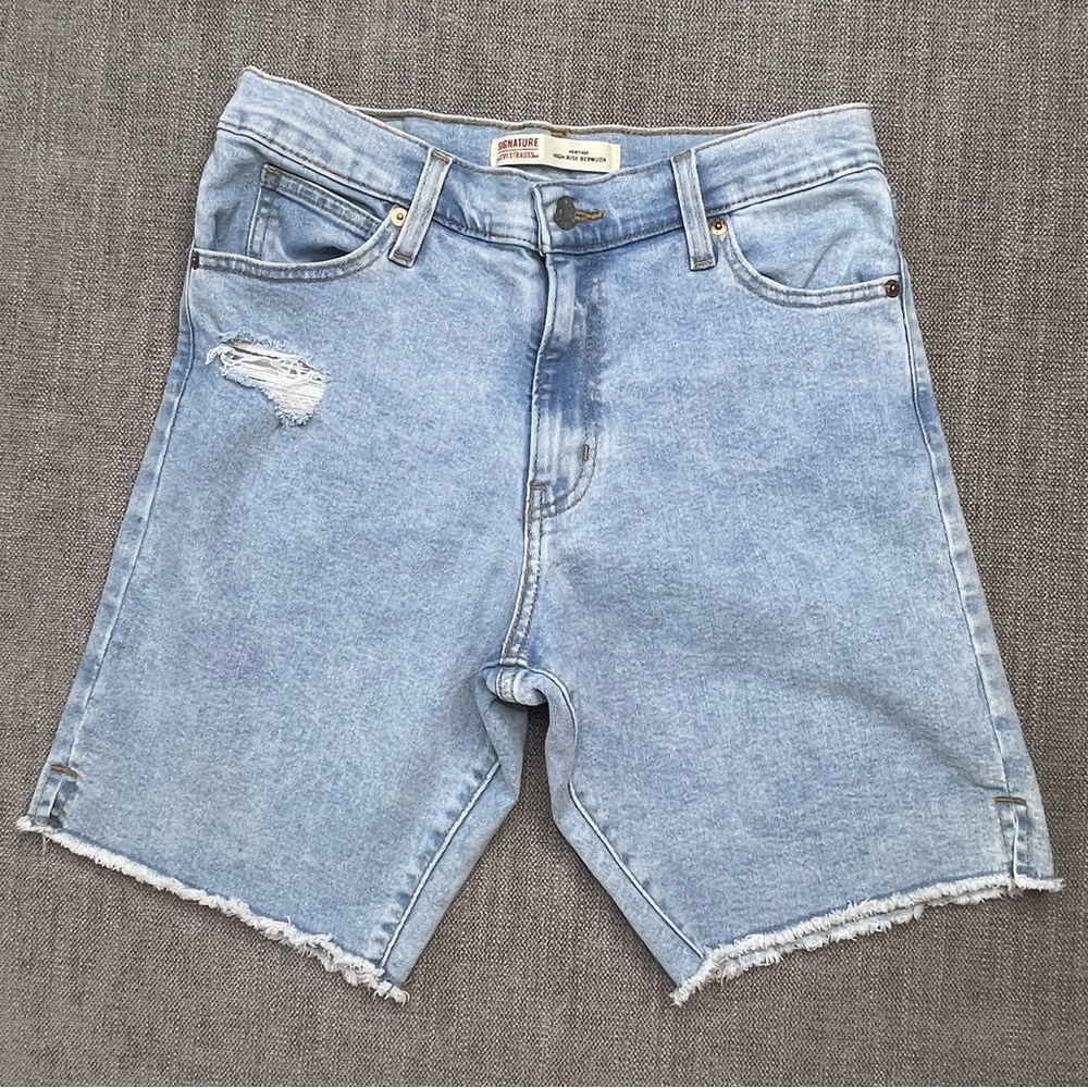 Levi's Light Wash Heritage High Rise Denim Bermuda Shorts size 2